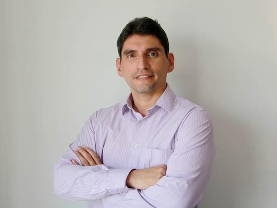 Oscar Saldaña, conferencista y docente en Marketing Digital